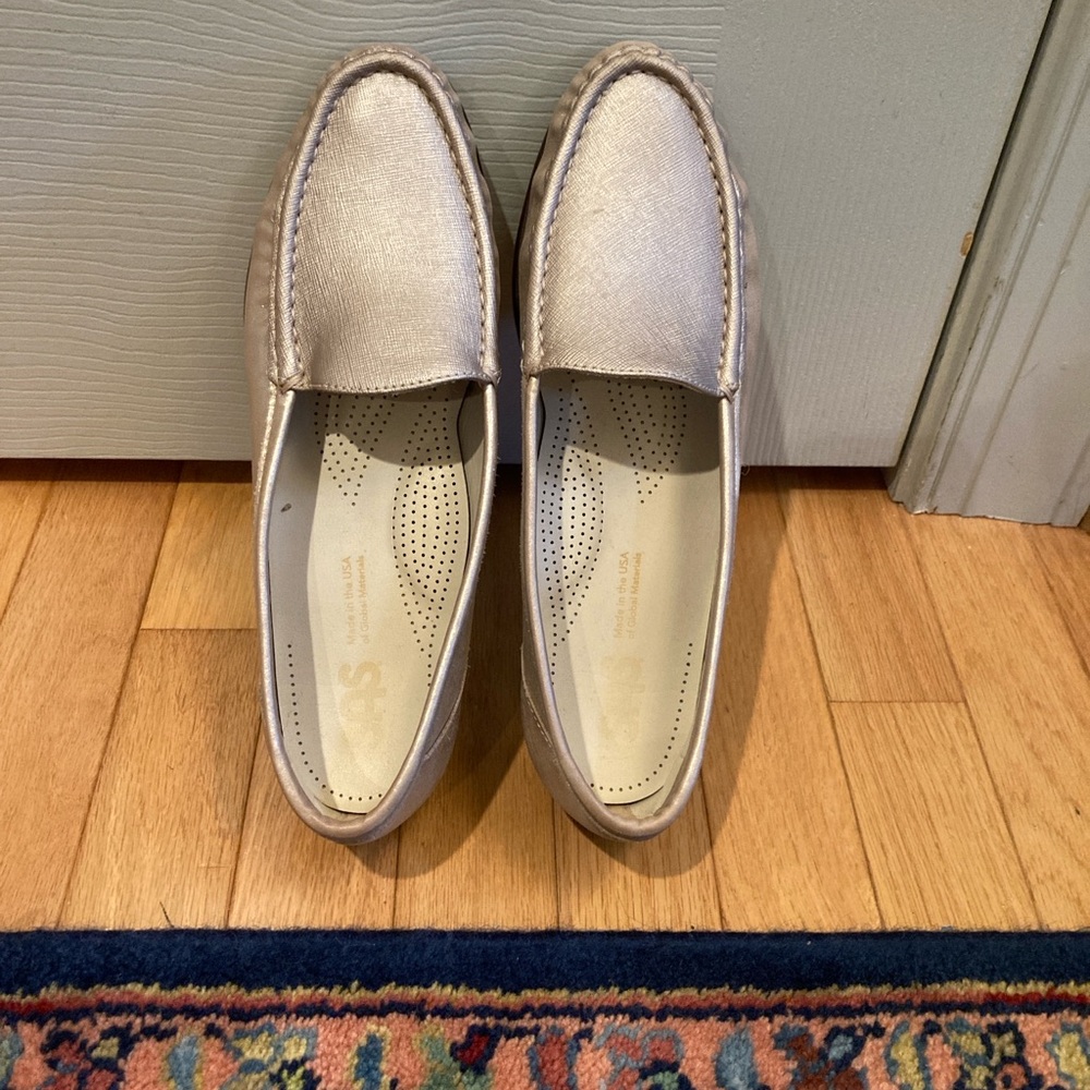 EUC SAS flats